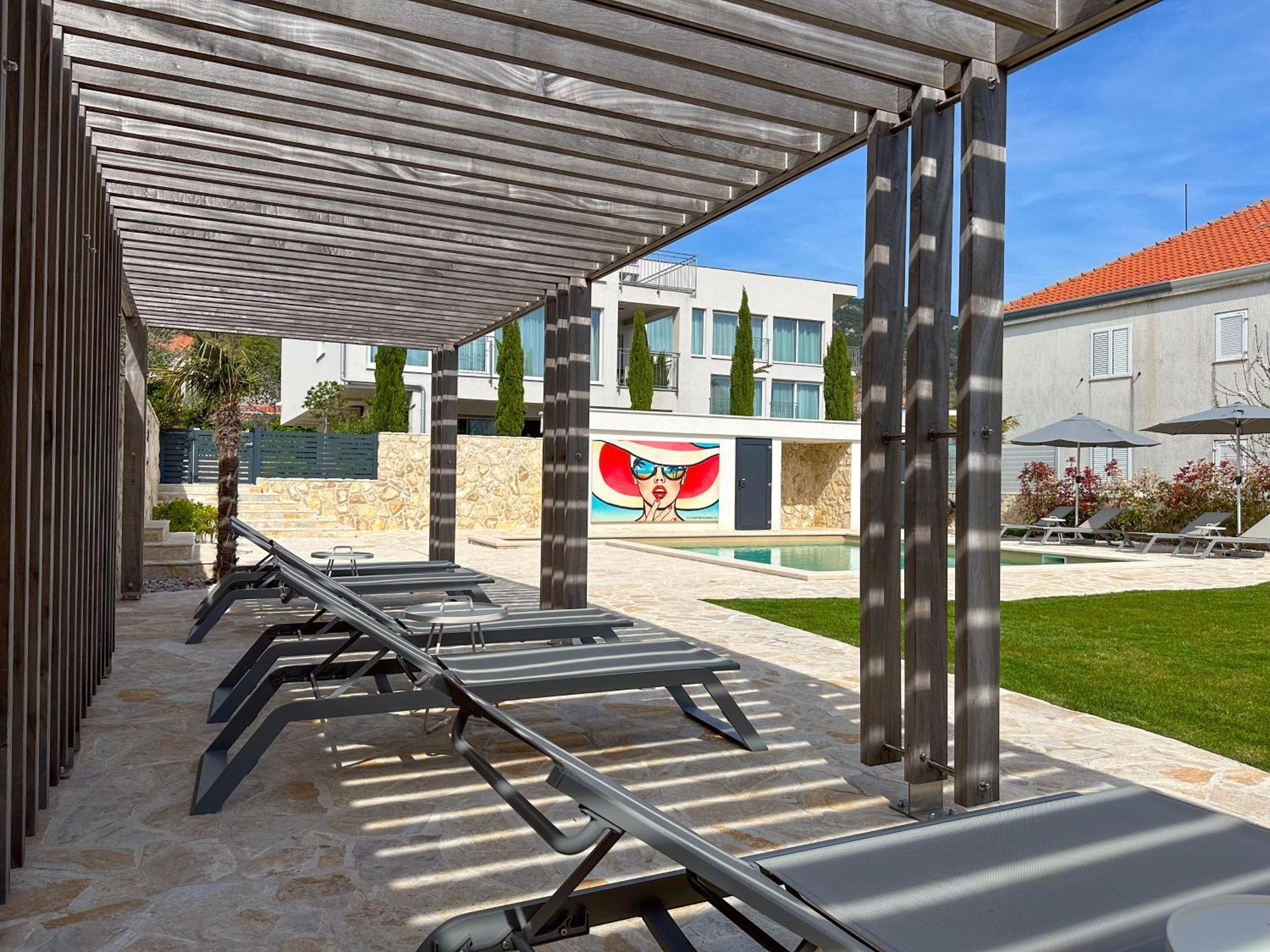 Apartment Baska - Main Building Bagian luar foto