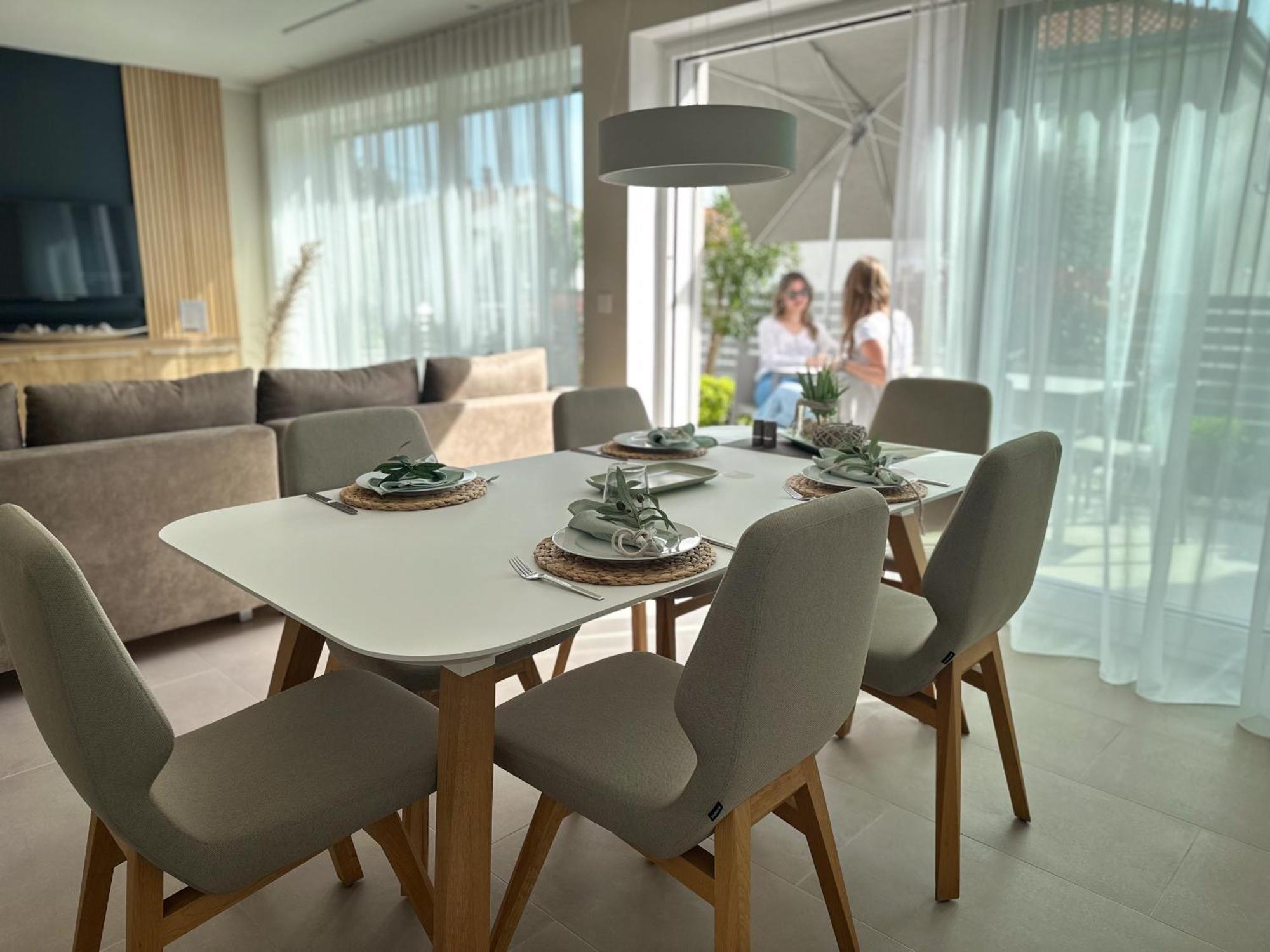 Apartment Baska - Main Building Bagian luar foto